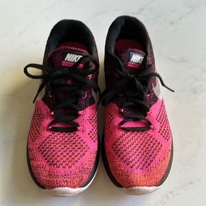 Nike flyknit lunar sneakers pink 7.5
